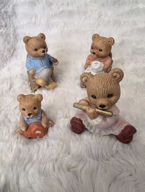 Homco Rocking Chair Bears #1470 & Homco Girl Playing Flute #1422 Set Of 4